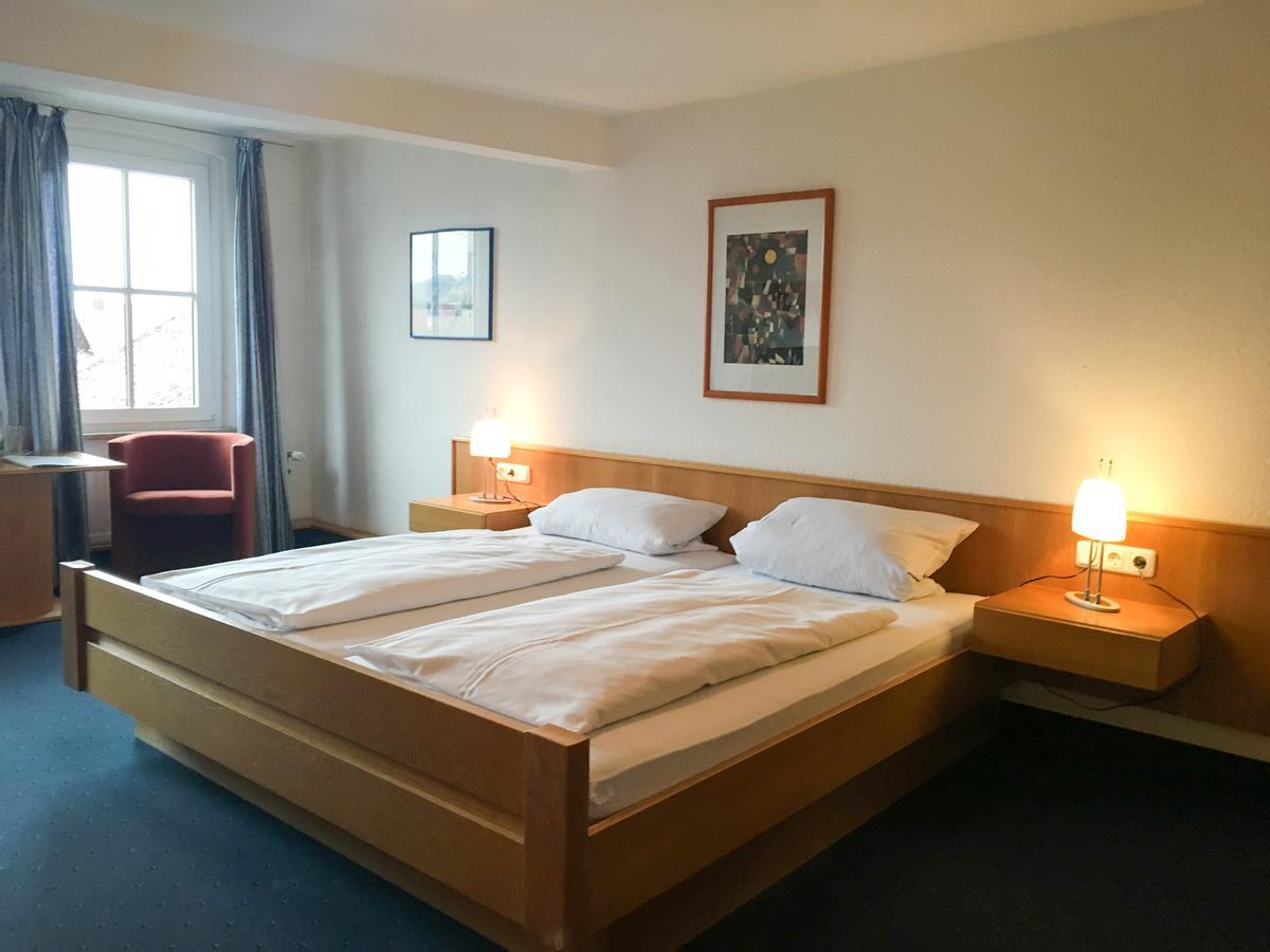 Hotel Zum Schwan 2*